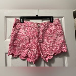 Lilly Pulitzer Buttercup Shorts Size 4 - pink and white print